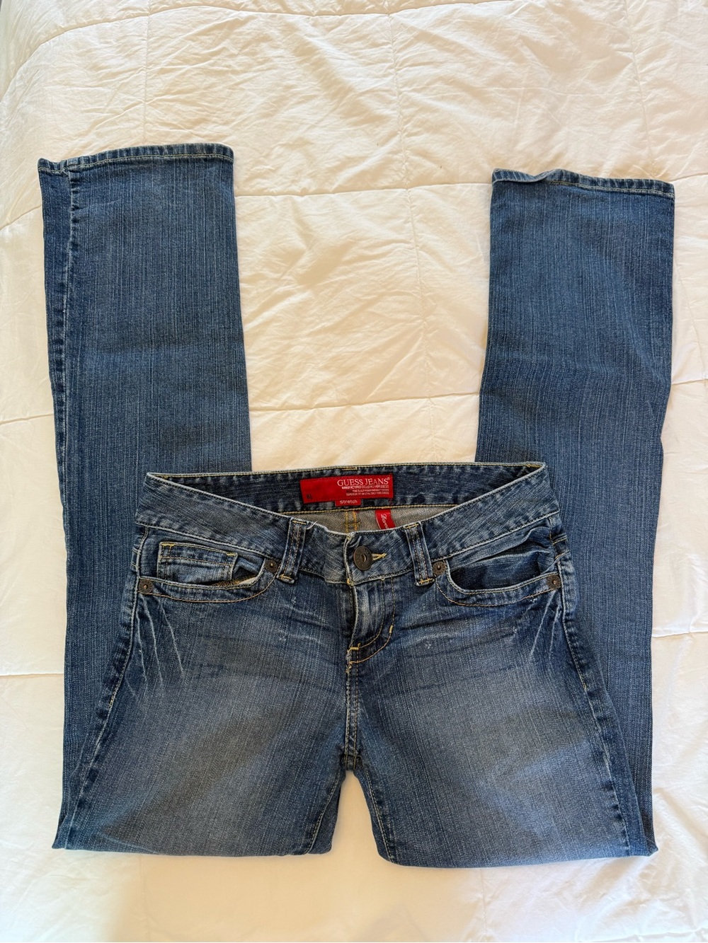 Guess Bootcut Jeans in Medium Blue Wash